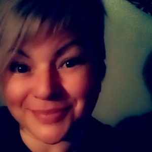 Meet your Posher, Bobbi-jo